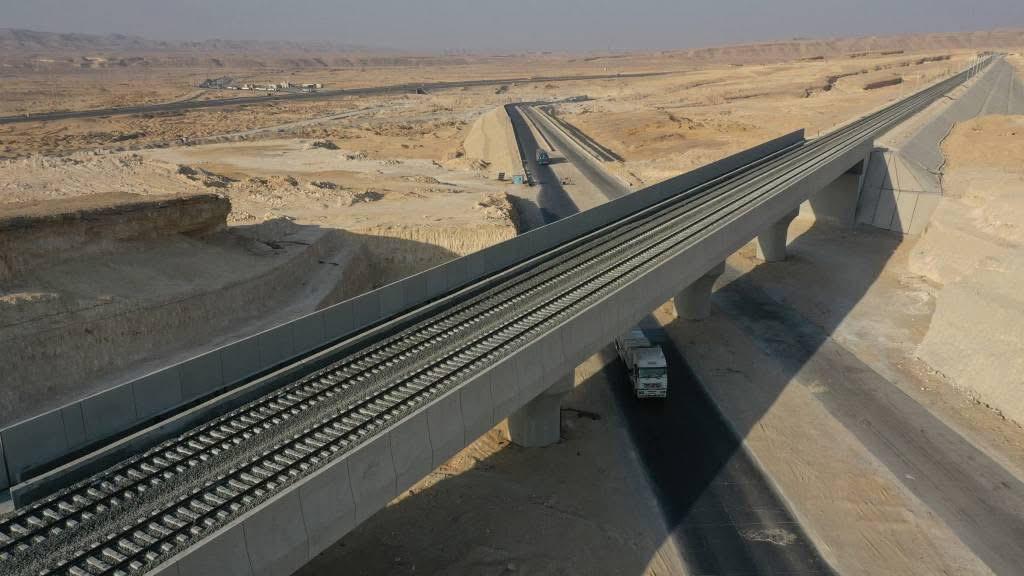The Ministry of Transport Releases Aerial Footage Highlighting Progress in Track Installation for the High-Speed Rail Project