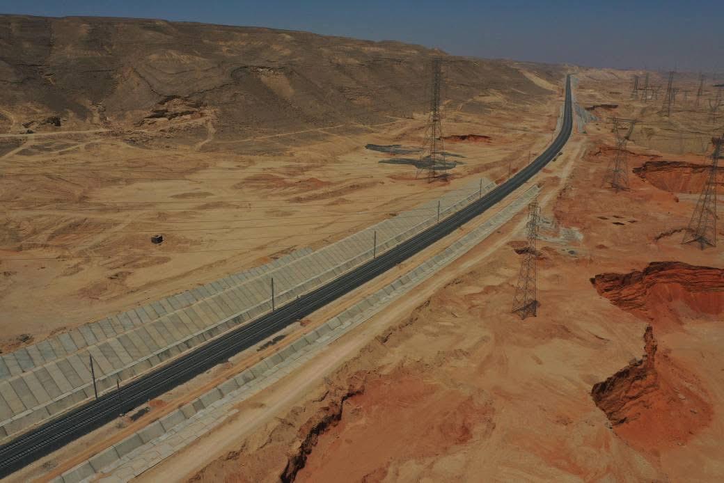 The Ministry of Transport Releases Aerial Footage Highlighting Progress in Track Installation for the High-Speed Rail Project