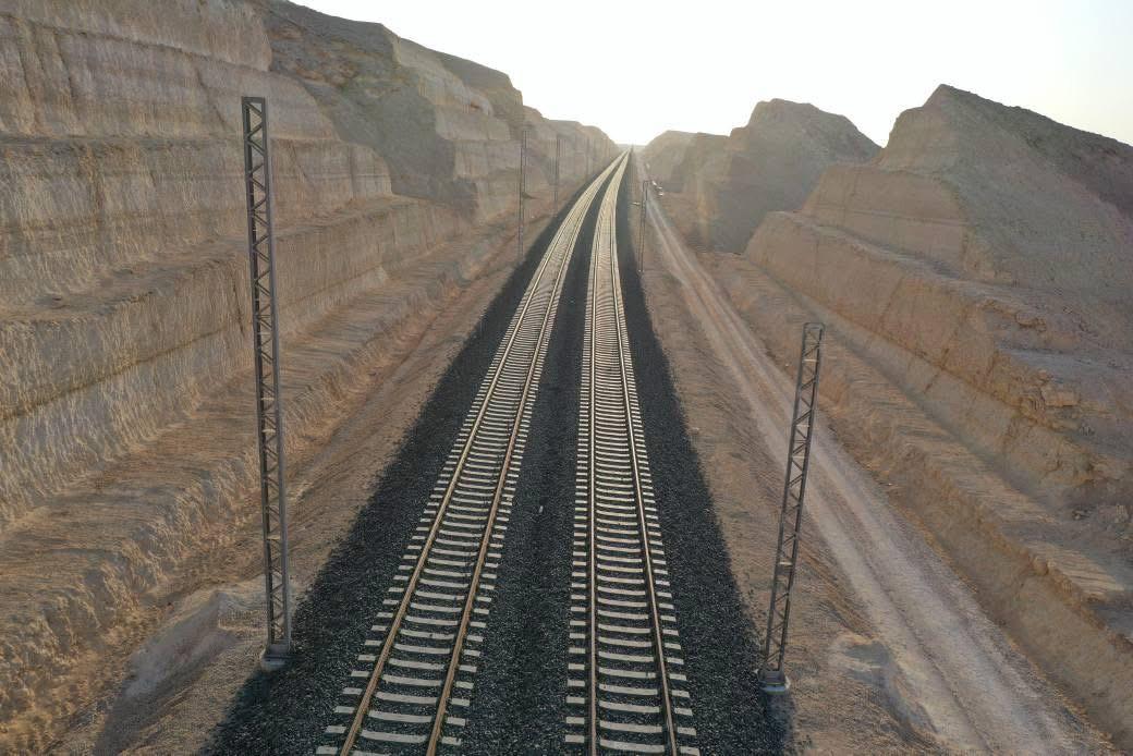 The Ministry of Transport Releases Aerial Footage Highlighting Progress in Track Installation for the High-Speed Rail Project