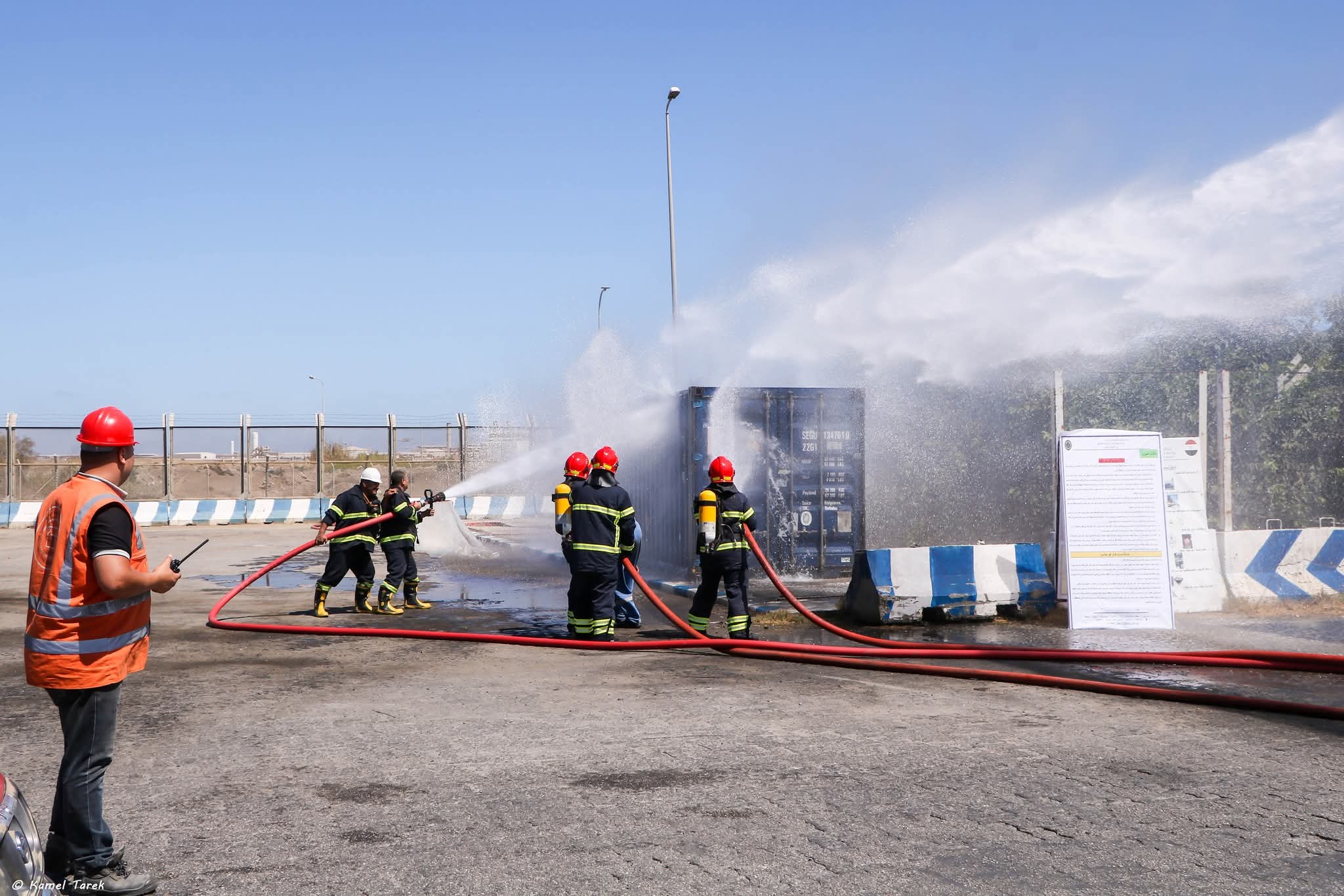 قطاع النقل البحري واللوجستيات يتابع خطط الطوارئ والسلامة البيئية بهيئة ميناء دمياط