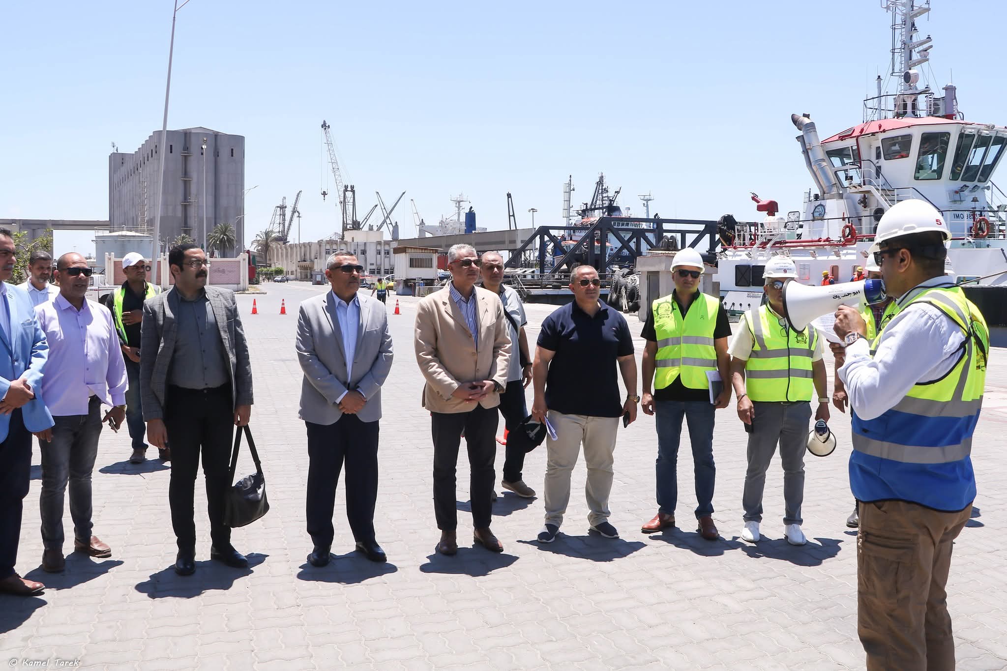 قطاع النقل البحري واللوجستيات يتابع خطط الطوارئ والسلامة البيئية بهيئة ميناء دمياط