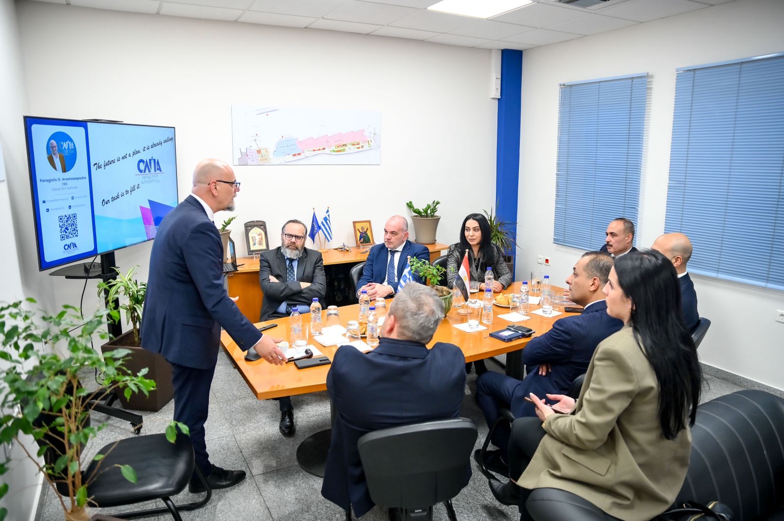 مصر واليونان تبحثان الخطوات التنفيذية لتدشين خط ملاحي منتظم (ROPAX) للركاب والبضائع