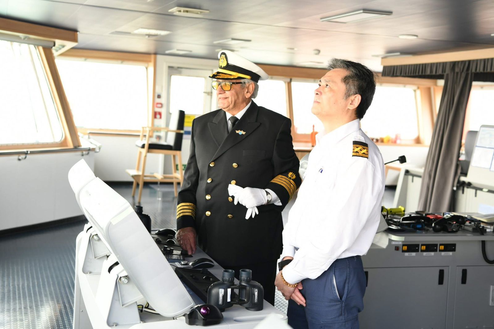 الفريق أسامة ربيع:”عودة أكبر وأحدث سفن الحاويات في العالم يعكس الثقة في جاهزية ومكانة القناة”