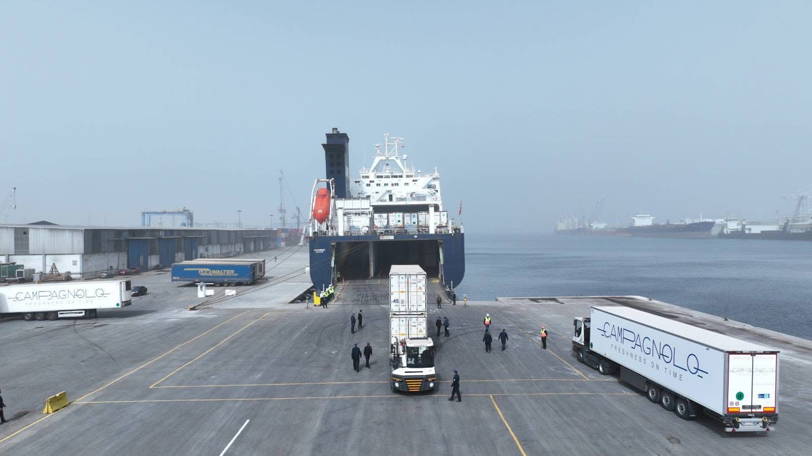 كامل الوزير يشهد انطلاق التشغيل التجريبي التجاري لمحطة «تحيا مصر 1» بـميناء دمياط