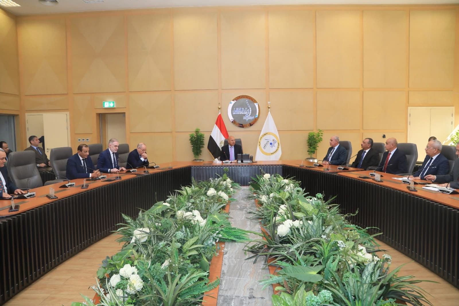 وزير النقل يشهد توقيع بروتوكول لإنشاء شركة مشتركة لإدارة وتشغيل سفن تجارية ذات طبيعة خاصة